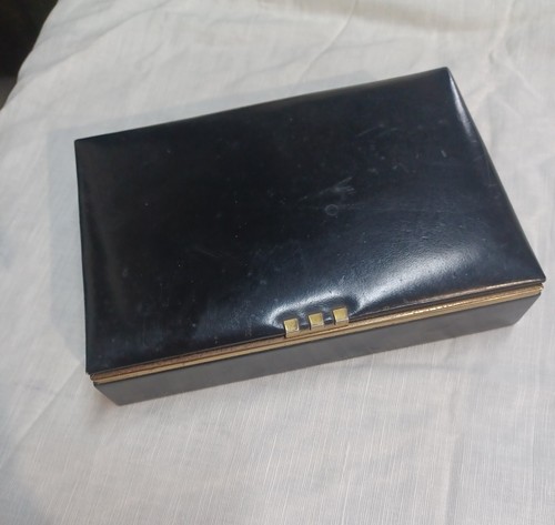 Ancienne boite tabac - boite,